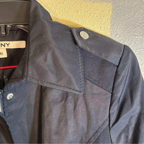 DKNY Car Trench Coat Navy Blue Snap Zip Lined Military Epaulettes Womens Size M - Picture 9 of 16